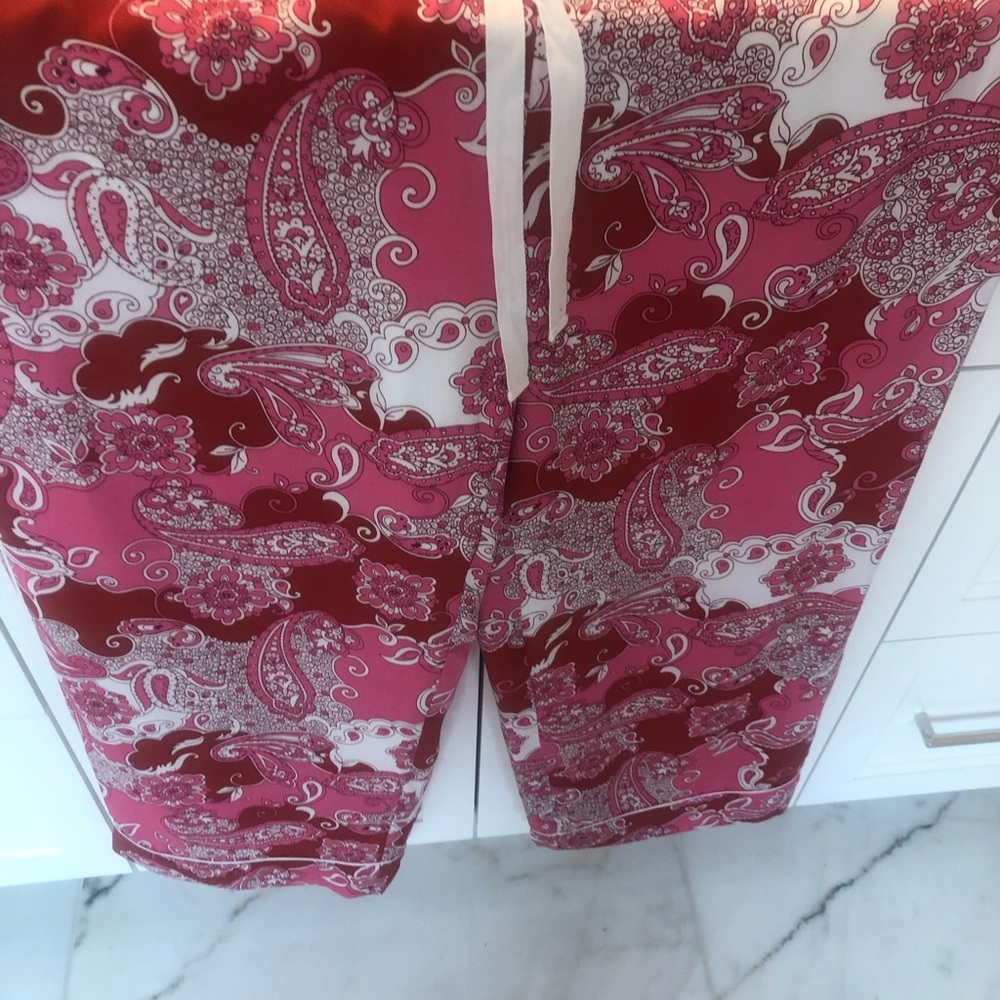 Brand new pants from J Crew. So cute! Never worn.